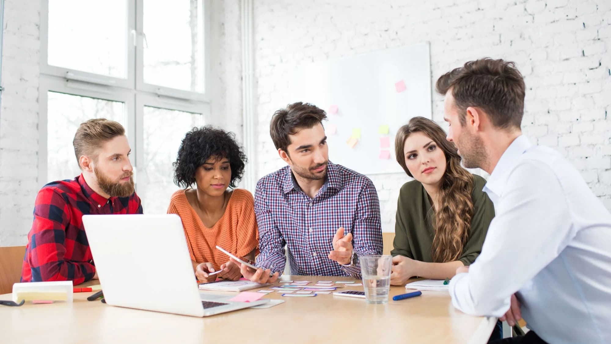 Best Job Boards for Salespeople in Remote &amp; Hybrid Roles