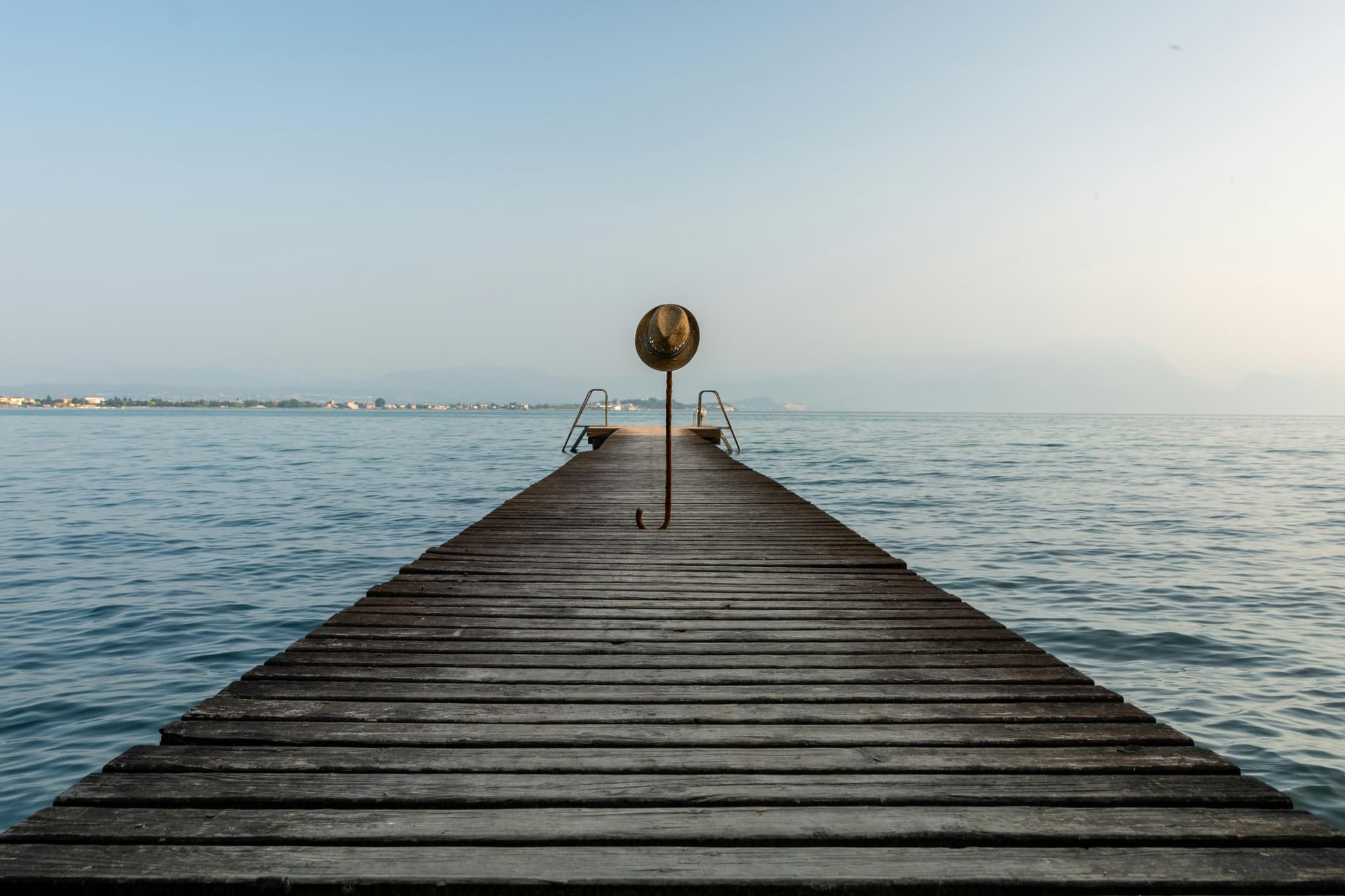 Coastal Cabana: Where Nature and Luxury Meet in District 18