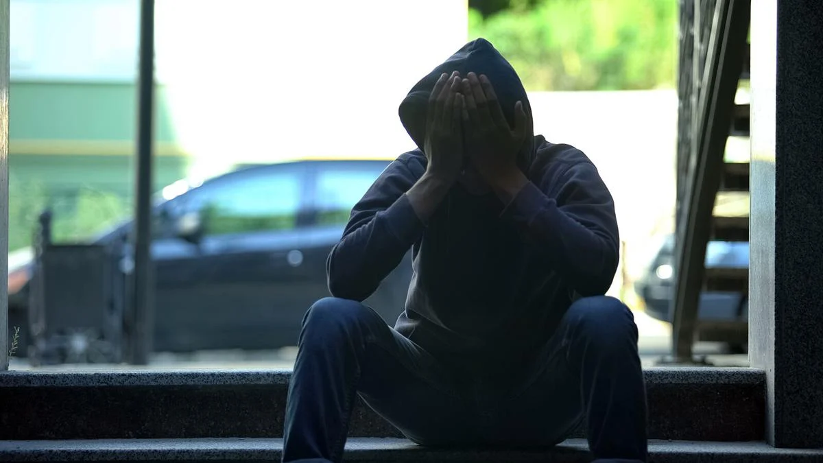 How to Identify the Early Symptoms of Depression