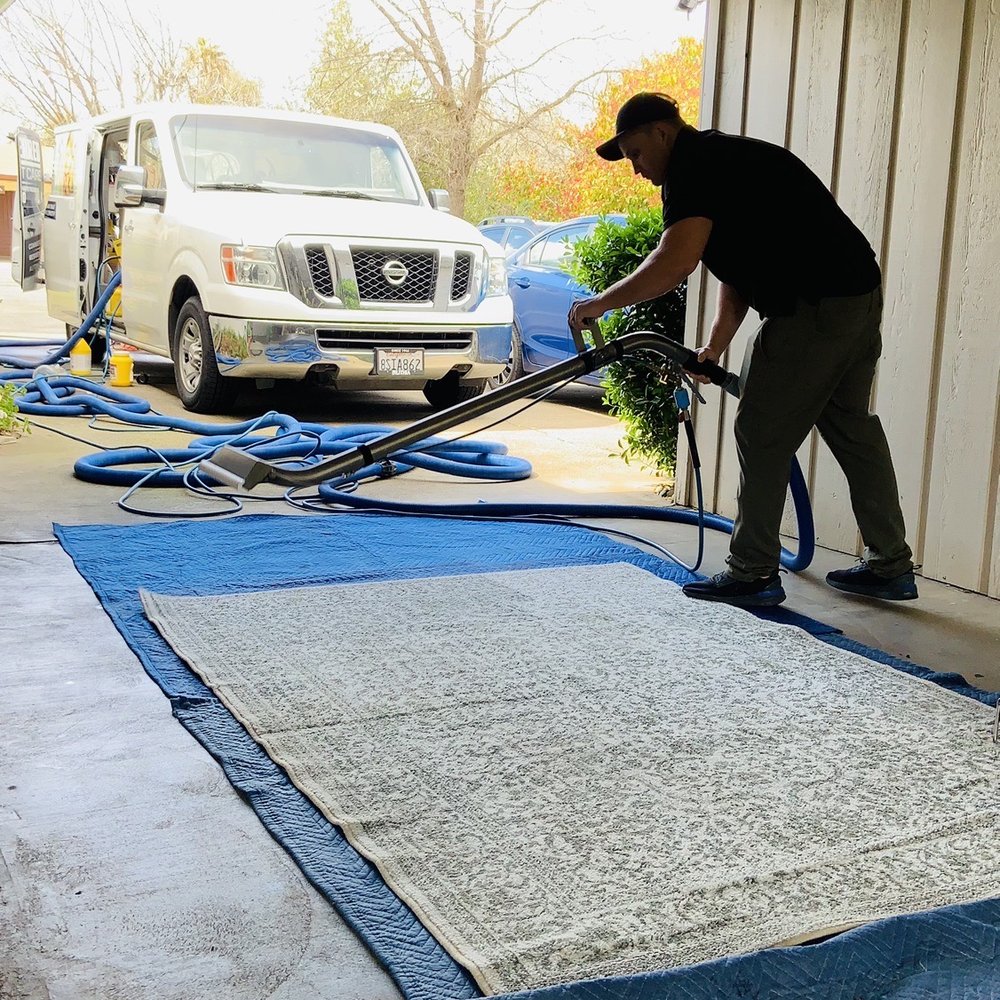 Professional area rug cleaning westlake hills tx for Delicate Fabrics