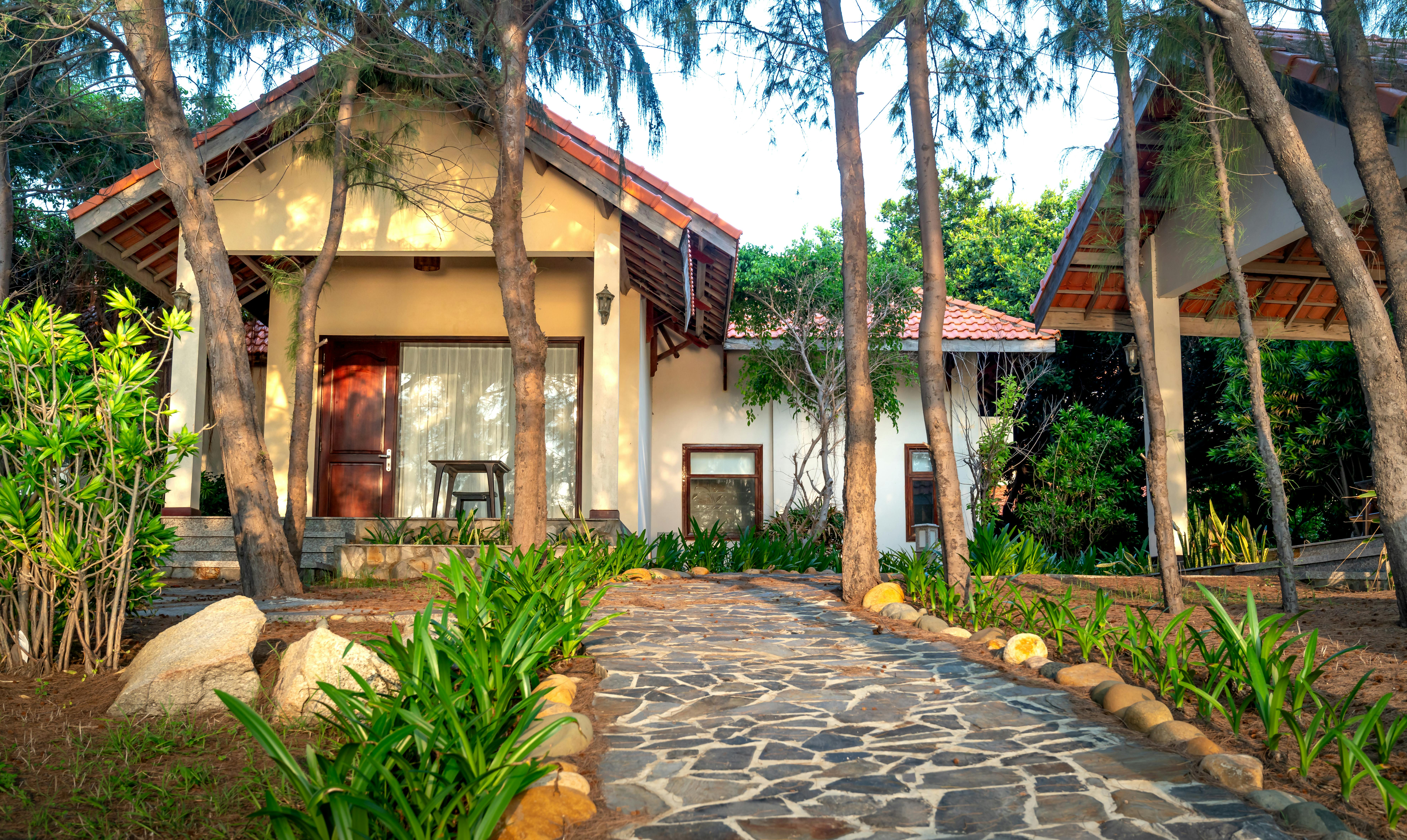 Home &amp; Garden Reviews: Transform Your Space with Expert Insights