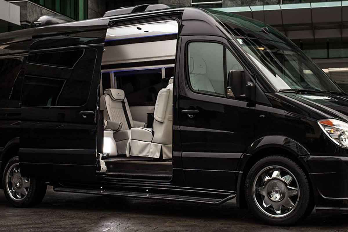 Premium Vancouver Black Car Service for Airport Transfers